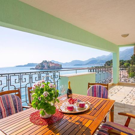 Montesan Luxury Apartment Beach Front Sveti Stefan Dış mekan fotoğraf