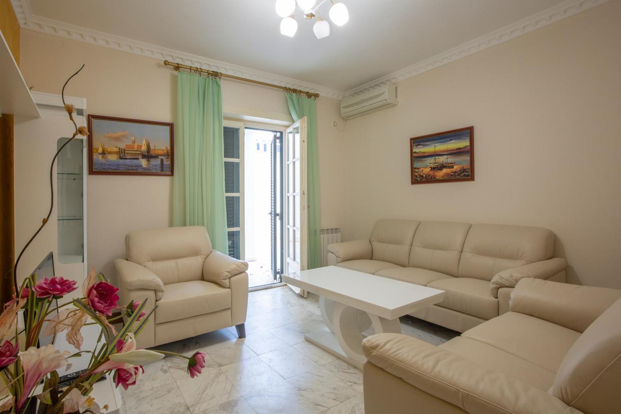 Montesan Luxury Apartment Beach Front Sveti Stefan Dış mekan fotoğraf