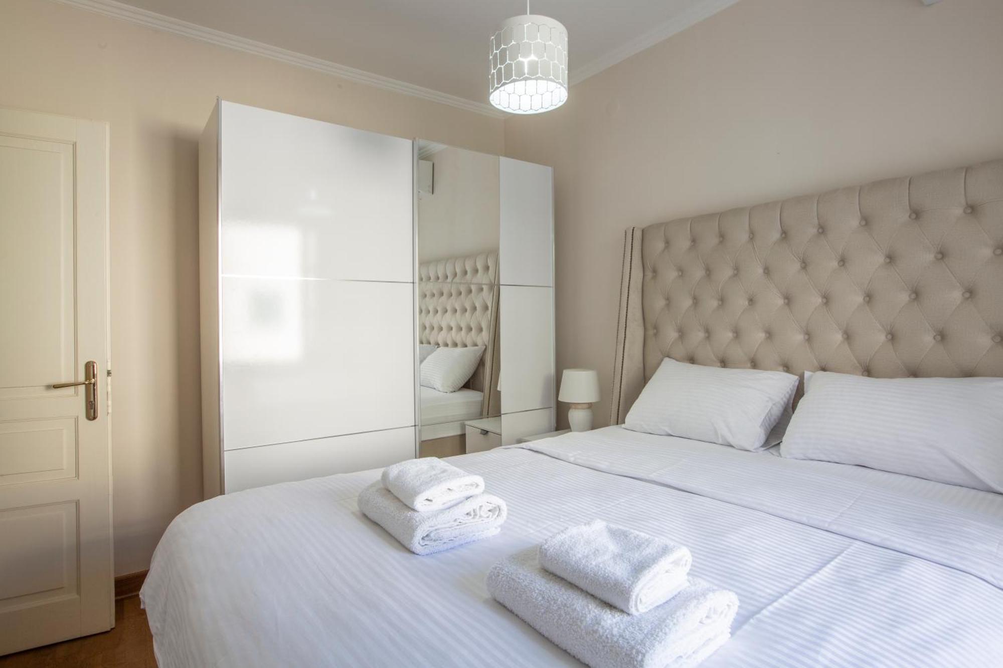 Montesan Luxury Apartment Beach Front Sveti Stefan Dış mekan fotoğraf