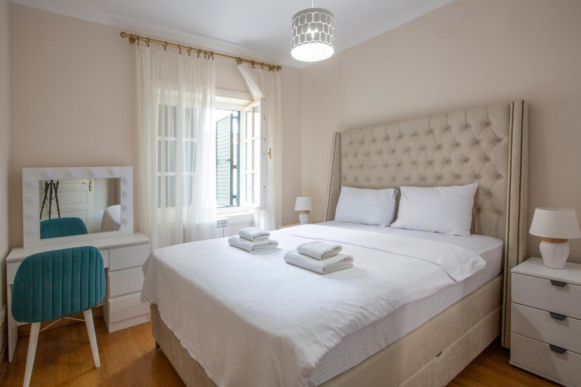Montesan Luxury Apartment Beach Front Sveti Stefan Dış mekan fotoğraf