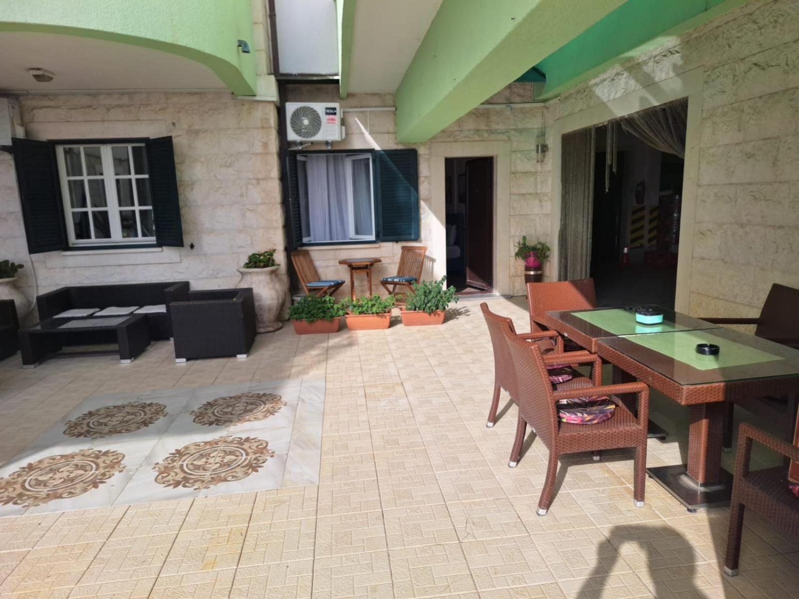 Montesan Luxury Apartment Beach Front Sveti Stefan Dış mekan fotoğraf