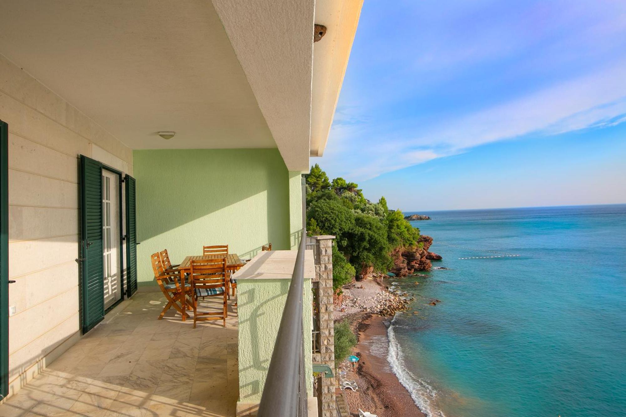Montesan Luxury Apartment Beach Front Sveti Stefan Dış mekan fotoğraf