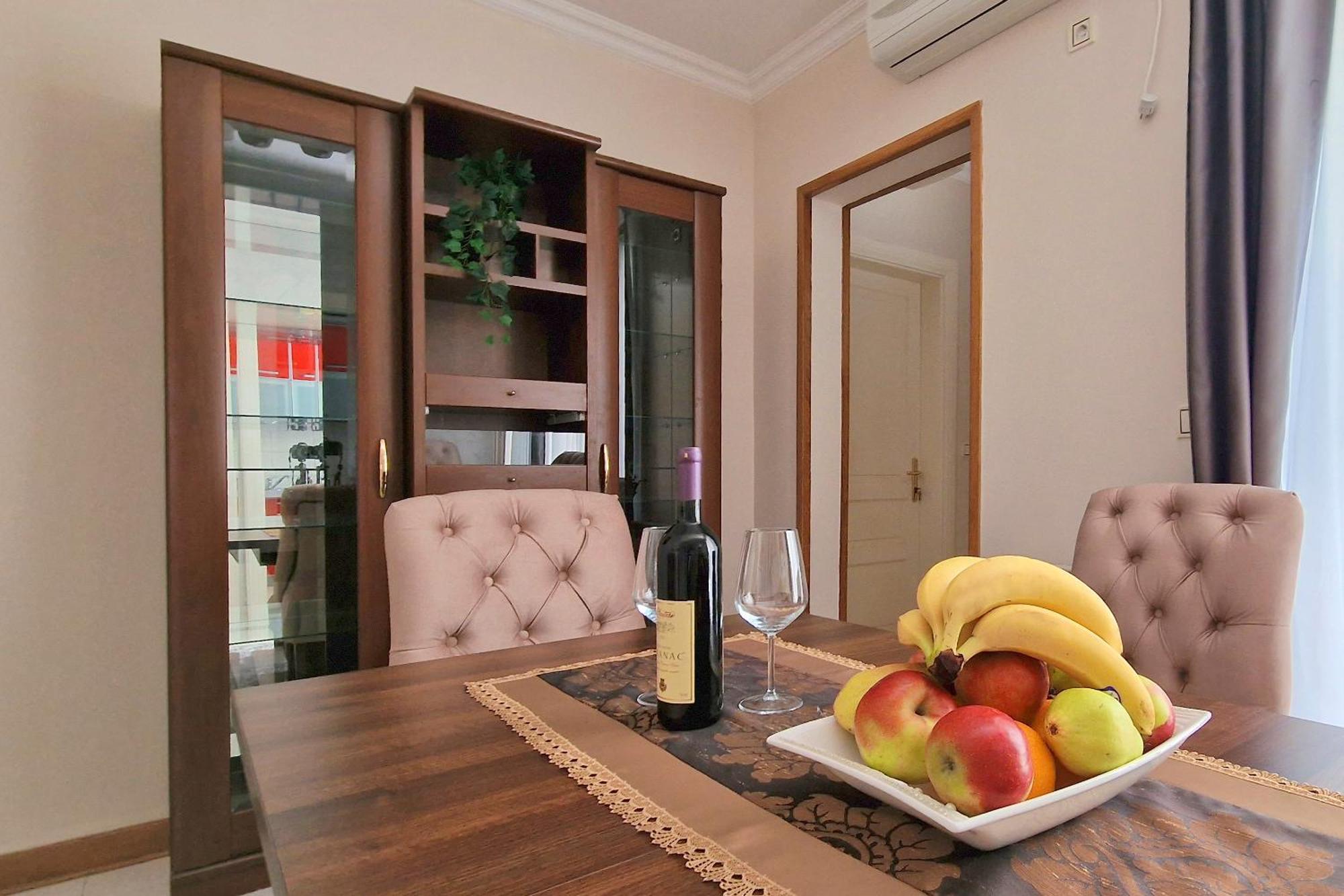 Montesan Luxury Apartment Beach Front Sveti Stefan Dış mekan fotoğraf