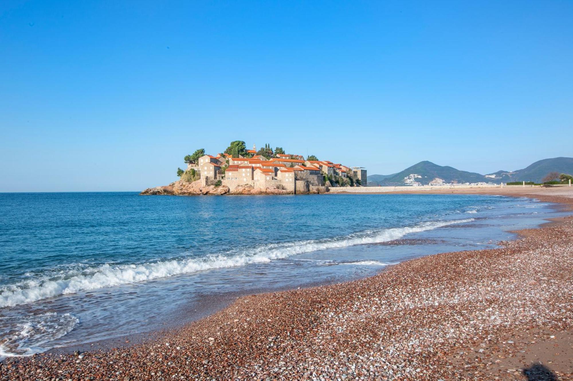 Montesan Luxury Apartment Beach Front Sveti Stefan Dış mekan fotoğraf